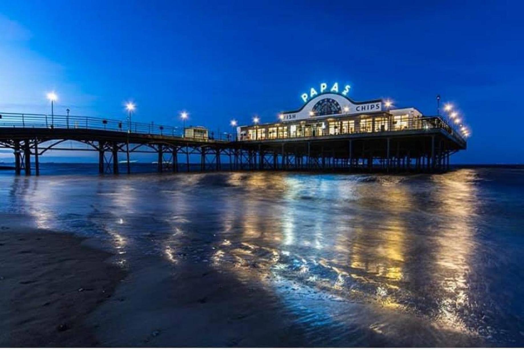 Jalebo Vila Cleethorpes Exterior foto